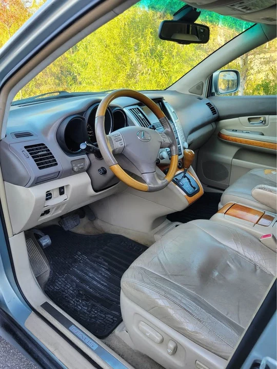 2008 Lexus RX 2nd Gen - Image 11 of 20