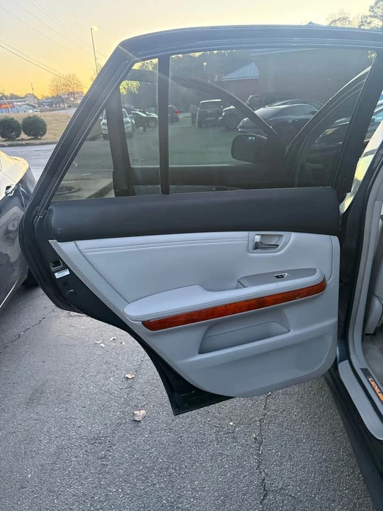 2008 Lexus RX 2nd Gen - Image 16 of 20