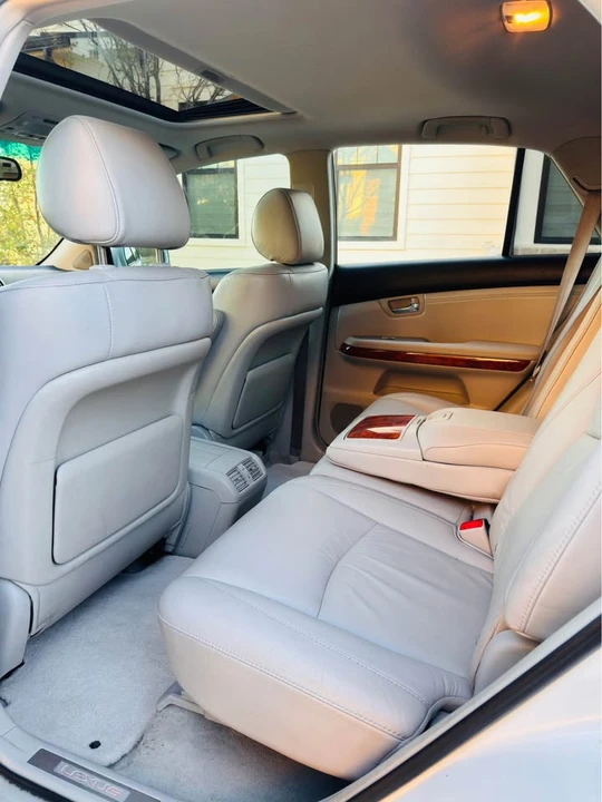 2008 Lexus RX 2nd Gen - Image 10 of 17