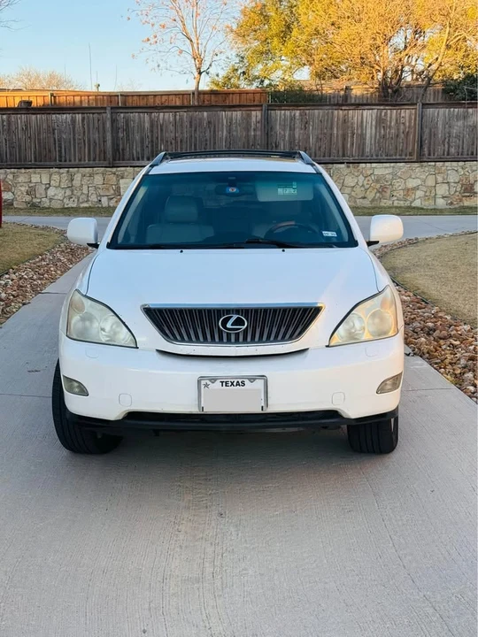 2008 Lexus RX 2nd Gen - Image 2 of 17