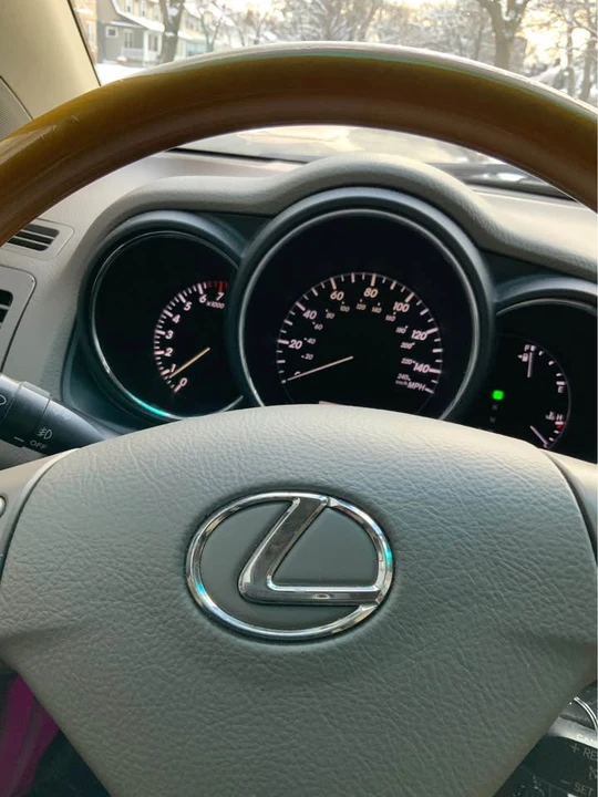 2008 Lexus RX 2nd Gen - Image 9 of 20