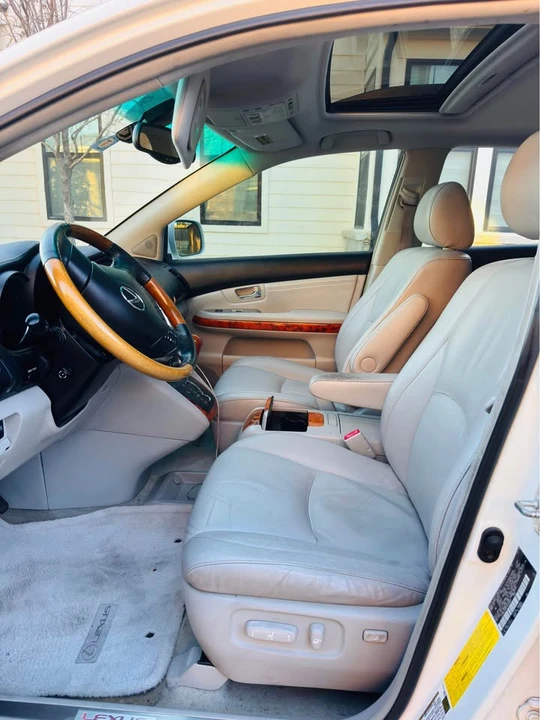 2008 Lexus RX 2nd Gen - Image 9 of 17