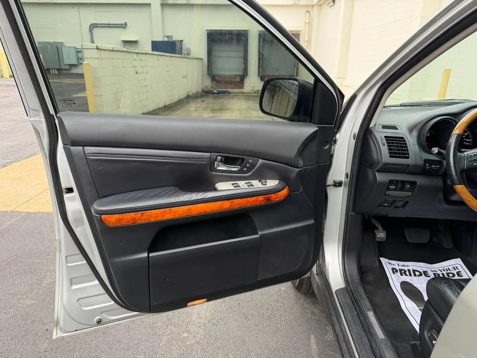 2008 Lexus RX 2nd Gen - Image 12 of 17