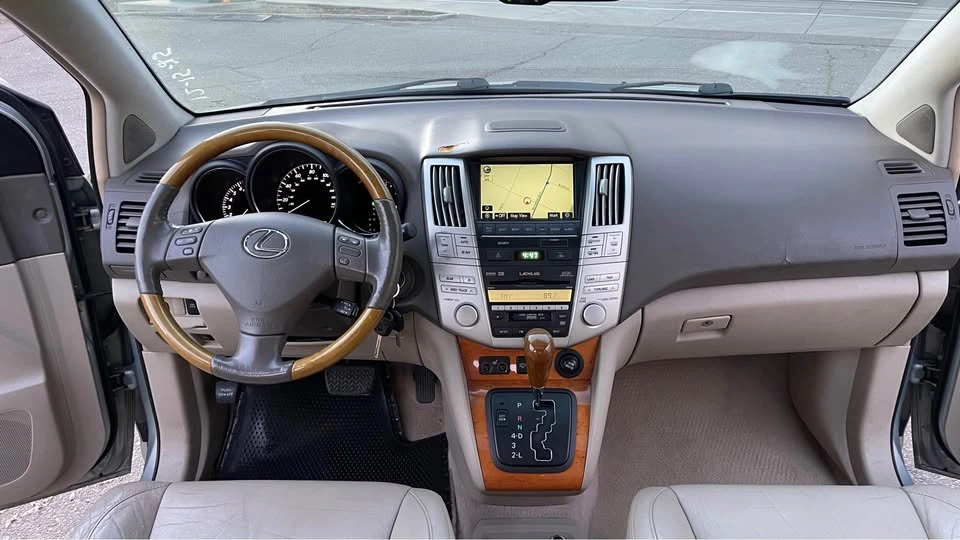 2008 Lexus RX 2nd Gen - Image 11 of 17