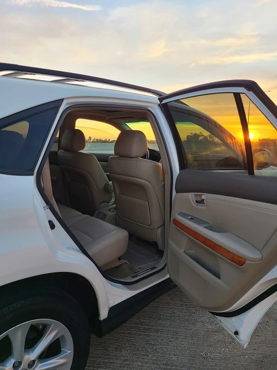 2008 Lexus RX 2nd Gen - Image 11 of 14