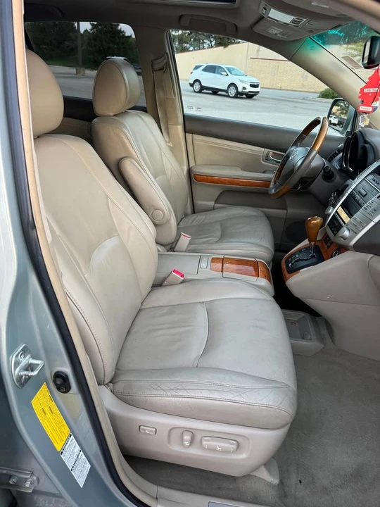 2008 Lexus RX 2nd Gen - Image 12 of 17