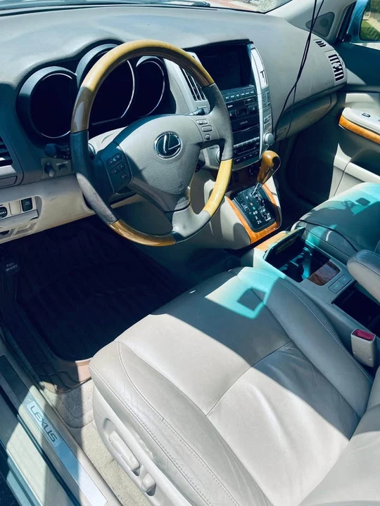 2008 Lexus RX 2nd Gen - Image 5 of 9