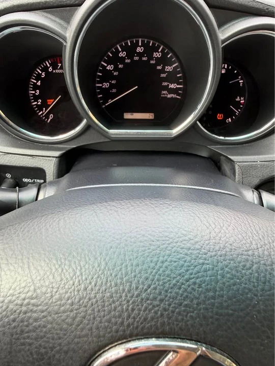 2008 Lexus RX 2nd Gen - Image 8 of 10