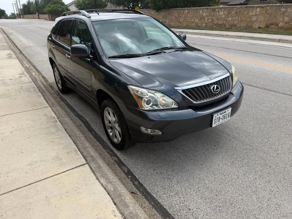 2008 Lexus RX 2nd Gen - Image 2 of 10