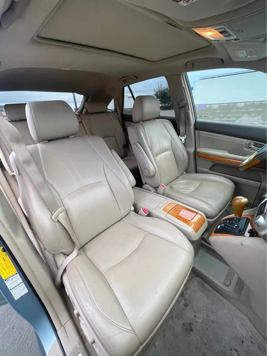 2008 Lexus RX 2nd Gen - Image 11 of 13