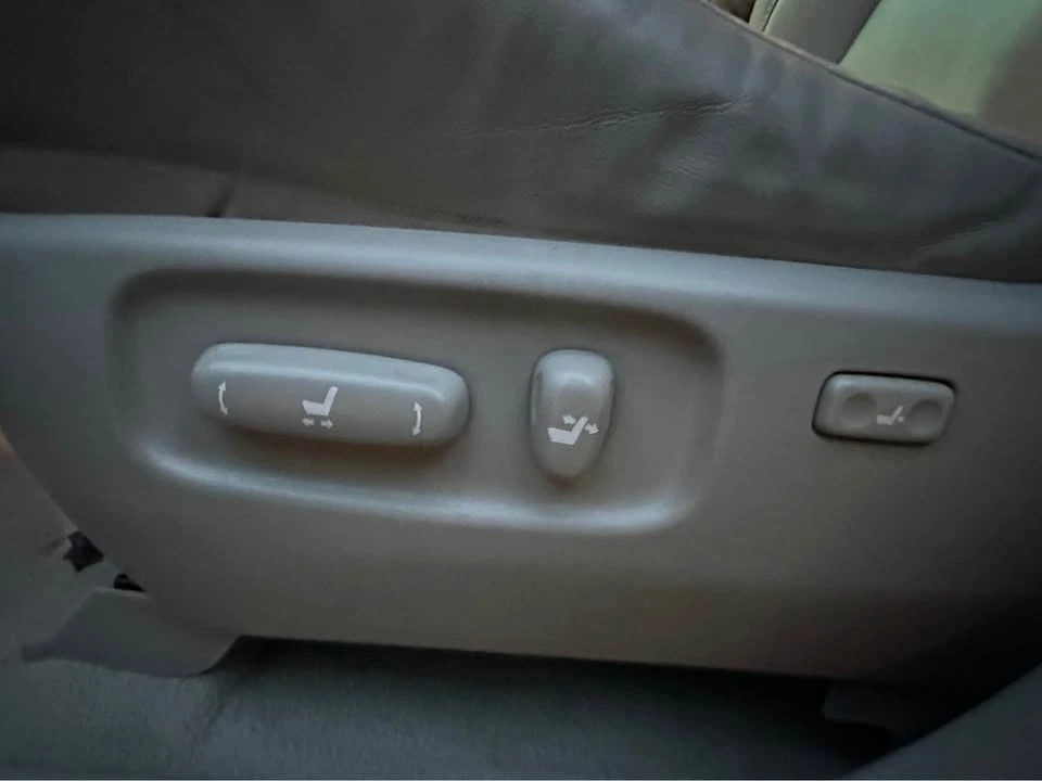 2008 Lexus RX 2nd Gen - Image 18 of 20