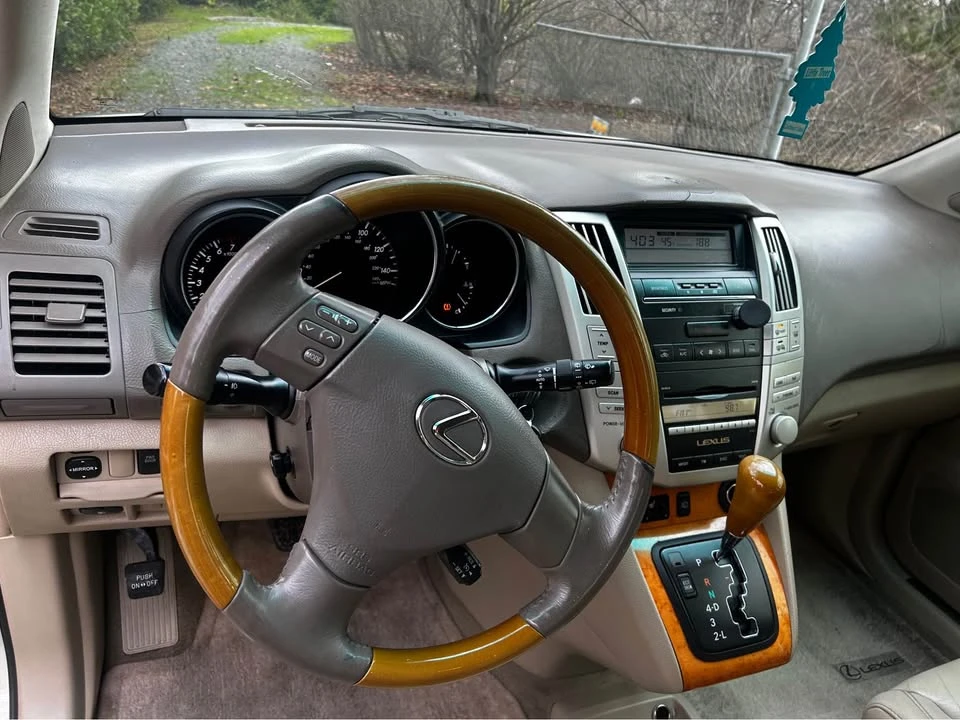 2008 Lexus RX 2nd Gen - Image 7 of 11