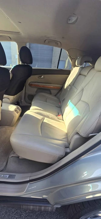 2008 Lexus RX 2nd Gen - Image 11 of 17