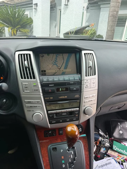 2008 Lexus RX 2nd Gen - Image 9 of 10