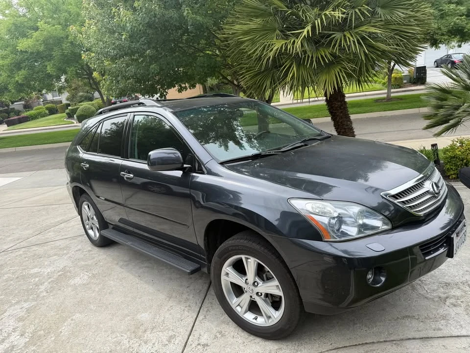 2008 Lexus RX 2nd Gen - Image 3 of 10