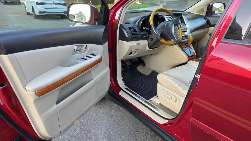 2008 Lexus RX 2nd Gen - Image 12 of 19