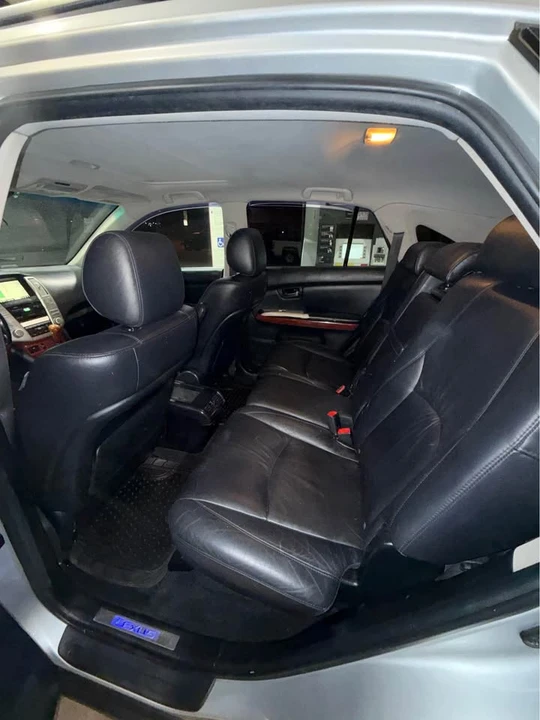 2008 Lexus RX 2nd Gen - Image 8 of 12