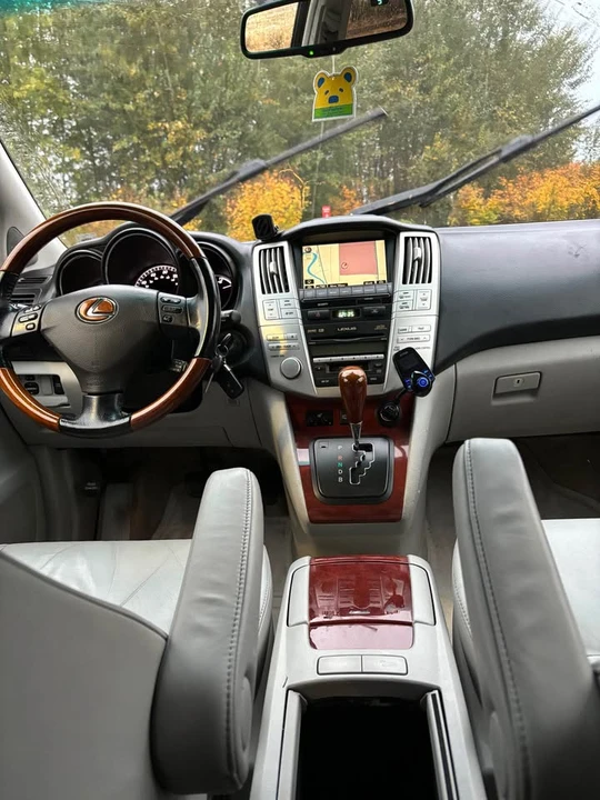 2008 Lexus RX 2nd Gen - Image 11 of 13
