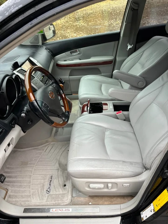 2008 Lexus RX 2nd Gen - Image 10 of 13