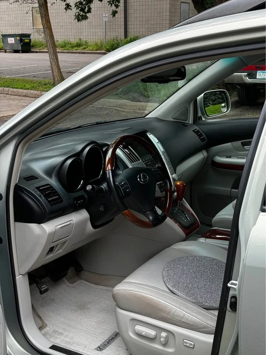 2008 Lexus RX 2nd Gen - Image 9 of 17