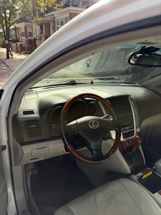 2008 Lexus RX 2nd Gen - Image 6 of 7