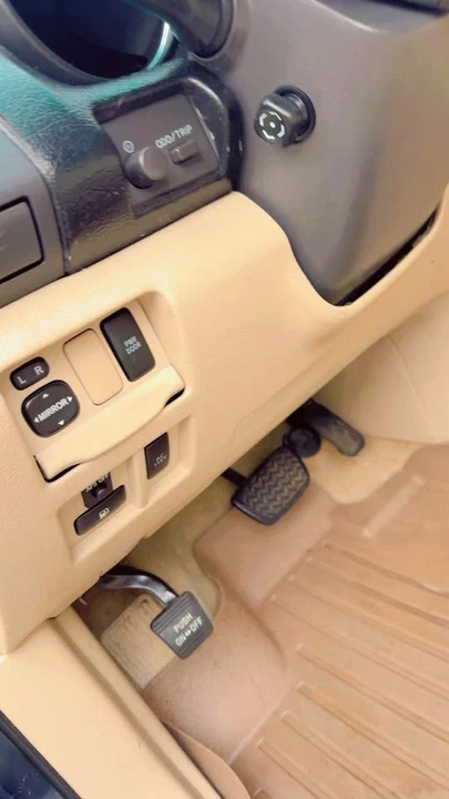 2008 Lexus RX 2nd Gen - Image 10 of 20