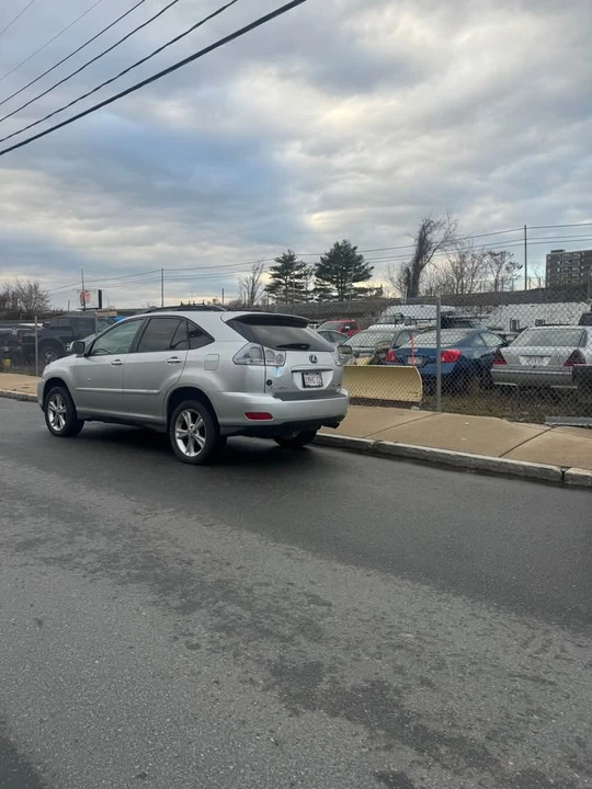 2008 Lexus RX 2nd Gen - Image 4 of 5