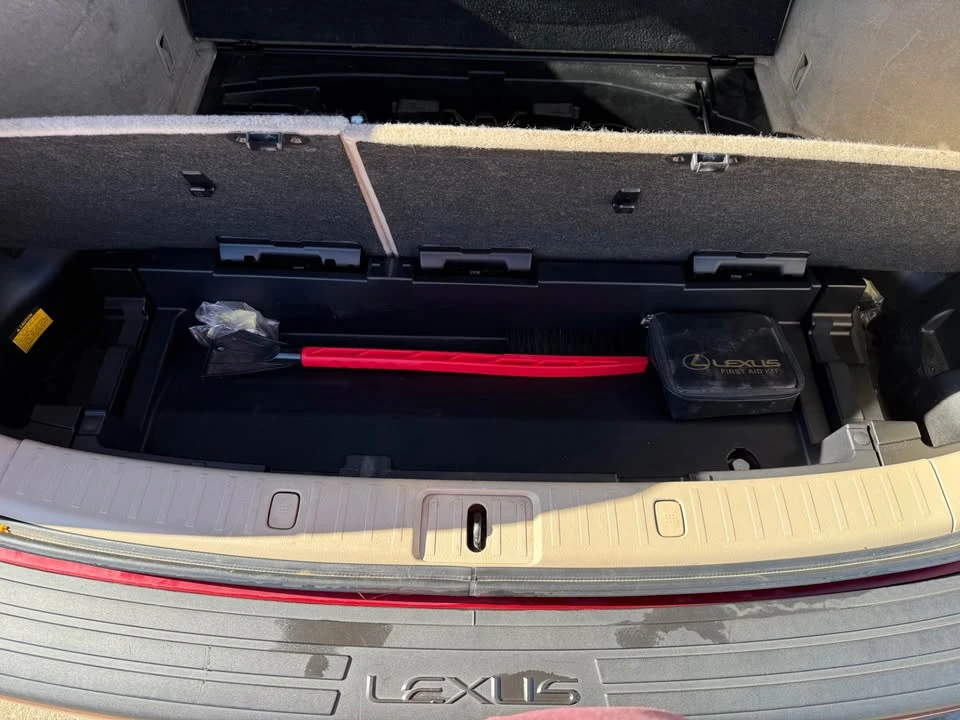 2008 Lexus RX 2nd Gen - Image 6 of 12