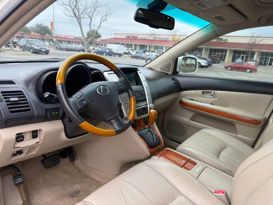 2008 Lexus RX 2nd Gen - Image 6 of 13