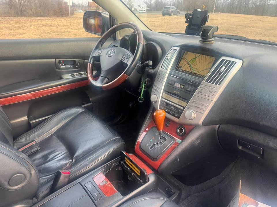 2008 Lexus RX 2nd Gen - Image 11 of 12