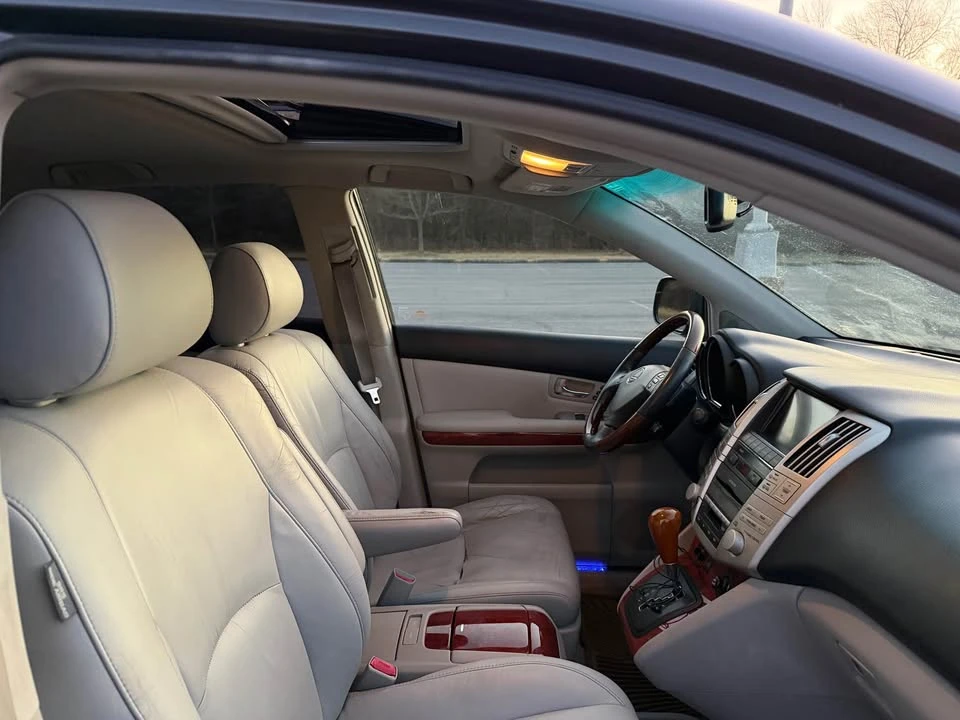 2008 Lexus RX 2nd Gen - Image 4 of 9