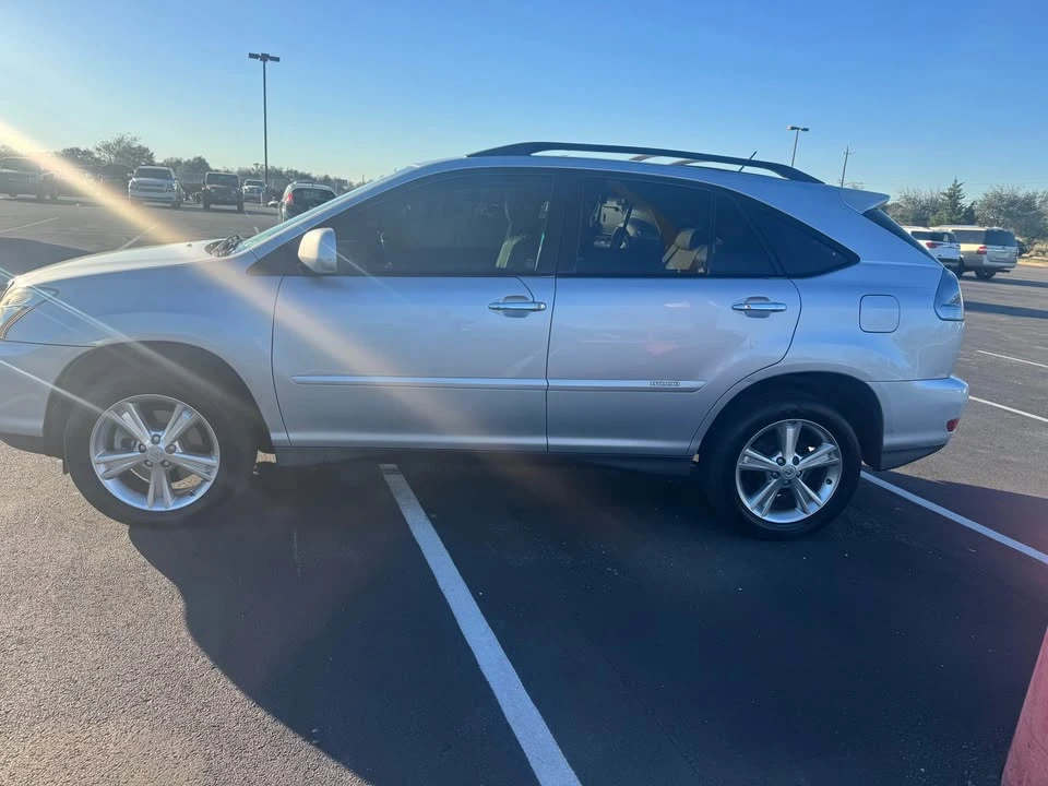 2008 Lexus RX 2nd Gen - Image 12 of 16