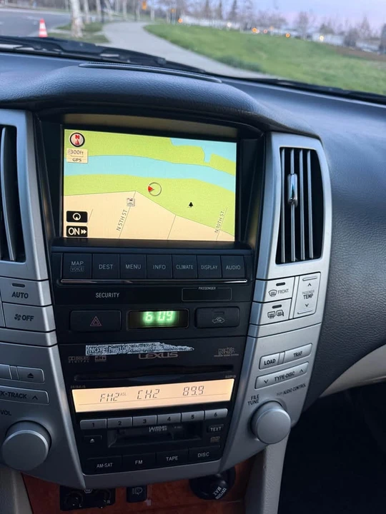 2008 Lexus RX 2nd Gen - Image 19 of 20