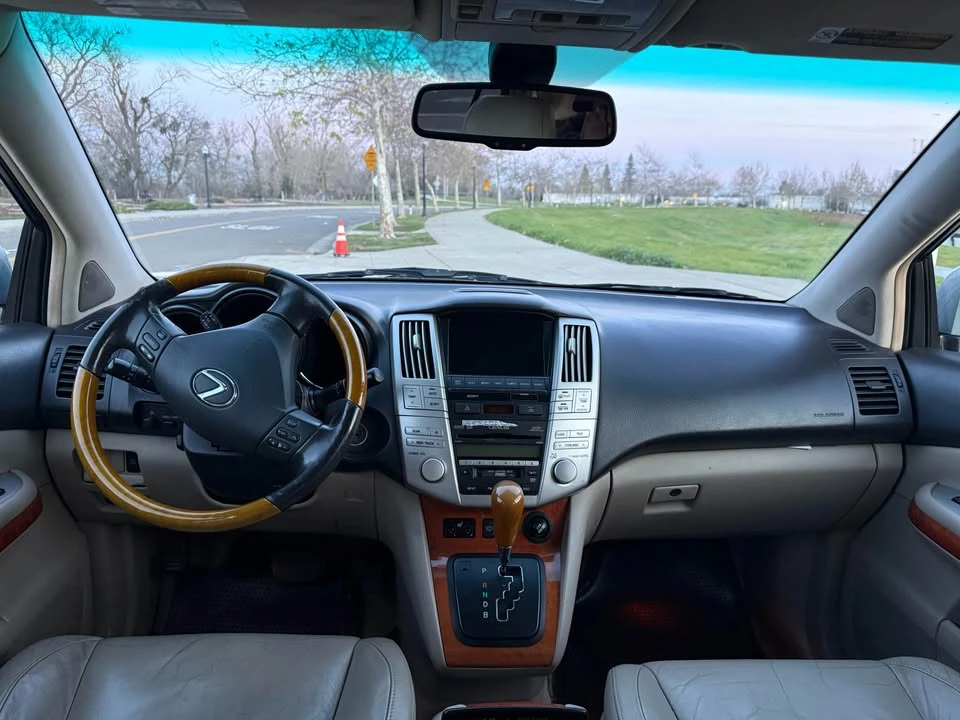 2008 Lexus RX 2nd Gen - Image 16 of 20