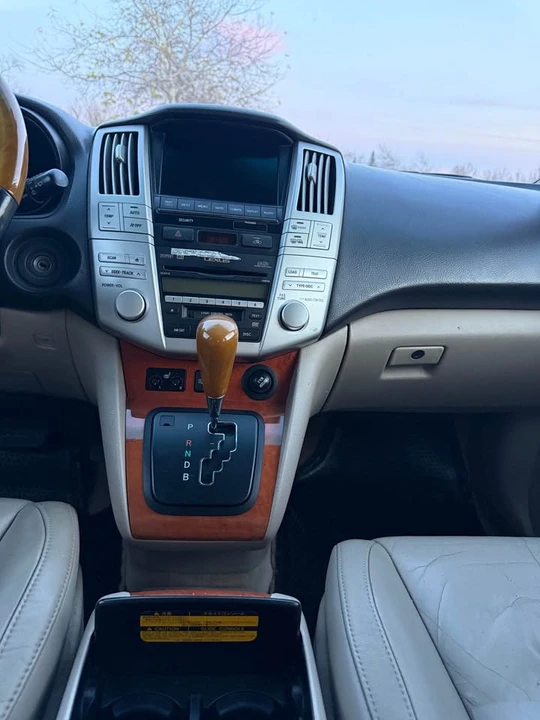 2008 Lexus RX 2nd Gen - Image 17 of 20
