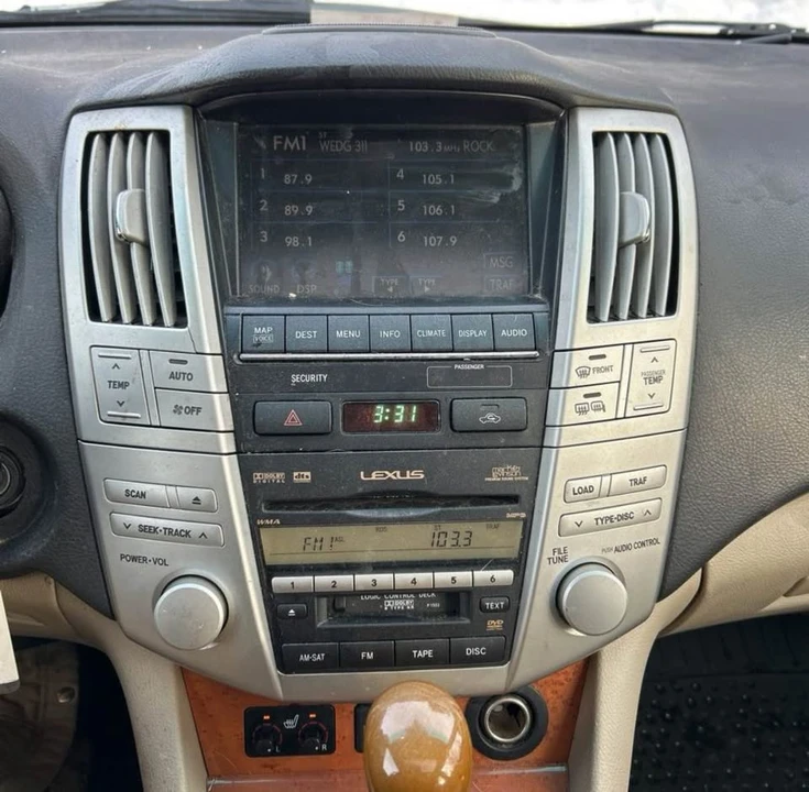 2008 Lexus RX 2nd Gen - Image 16 of 18