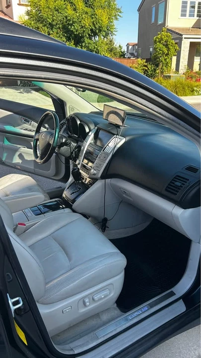 2008 Lexus RX 2nd Gen - Image 10 of 14