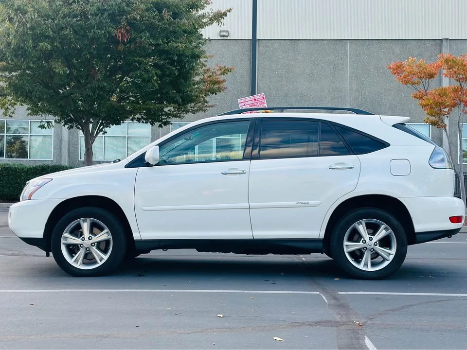 2008 Lexus RX 2nd Gen - Image 11 of 19