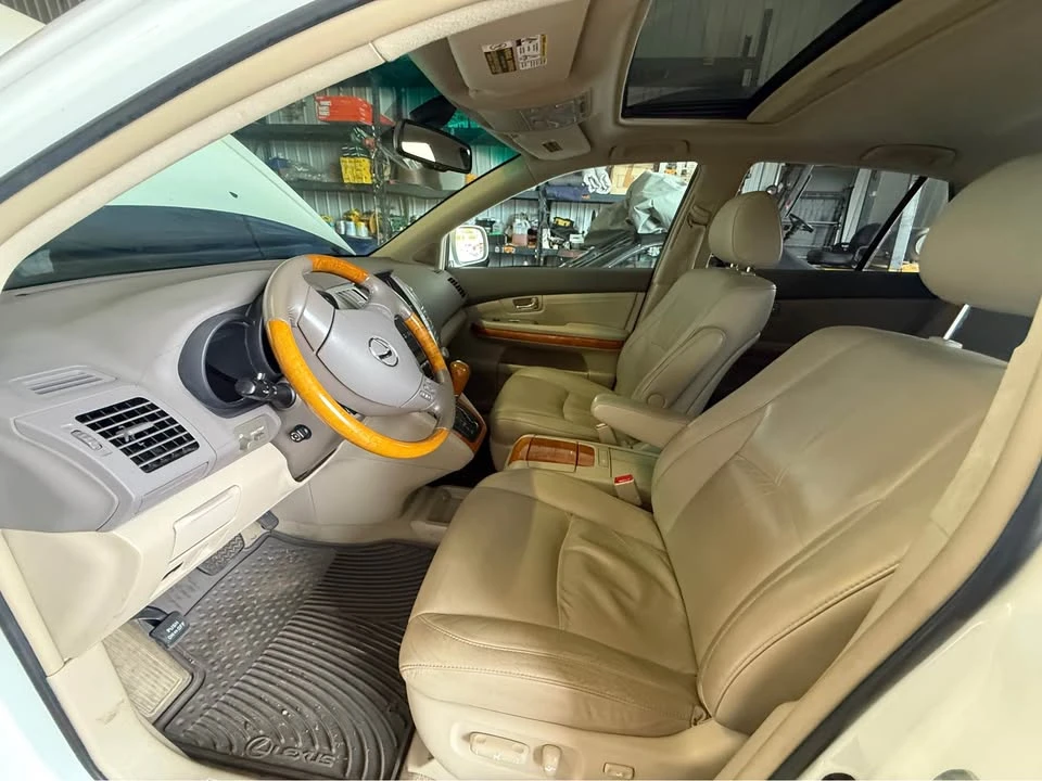 2008 Lexus RX 2nd Gen - Image 5 of 12