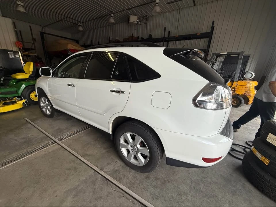 2008 Lexus RX 2nd Gen - Image 3 of 12