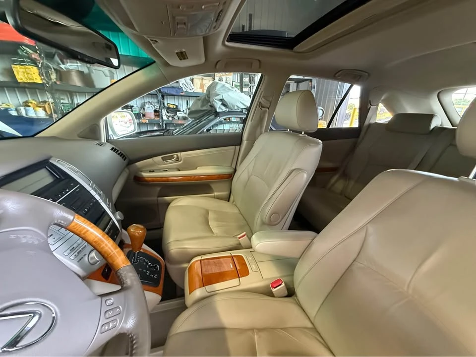 2008 Lexus RX 2nd Gen - Image 6 of 12