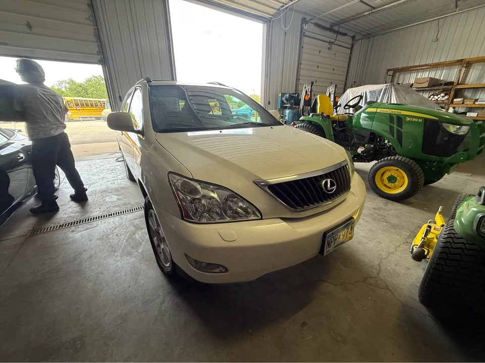 2008 Lexus RX 2nd Gen - Image 2 of 12