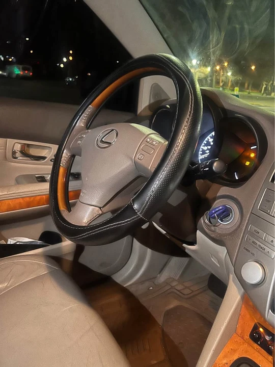 2008 Lexus RX 2nd Gen - Image 9 of 14