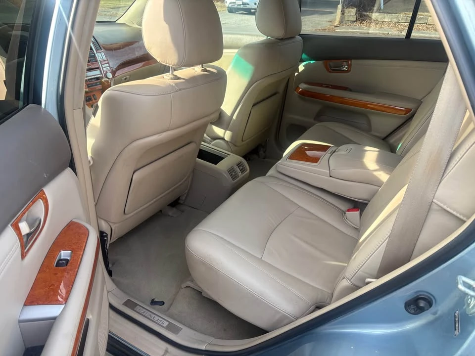2008 Lexus RX 2nd Gen - Image 5 of 10