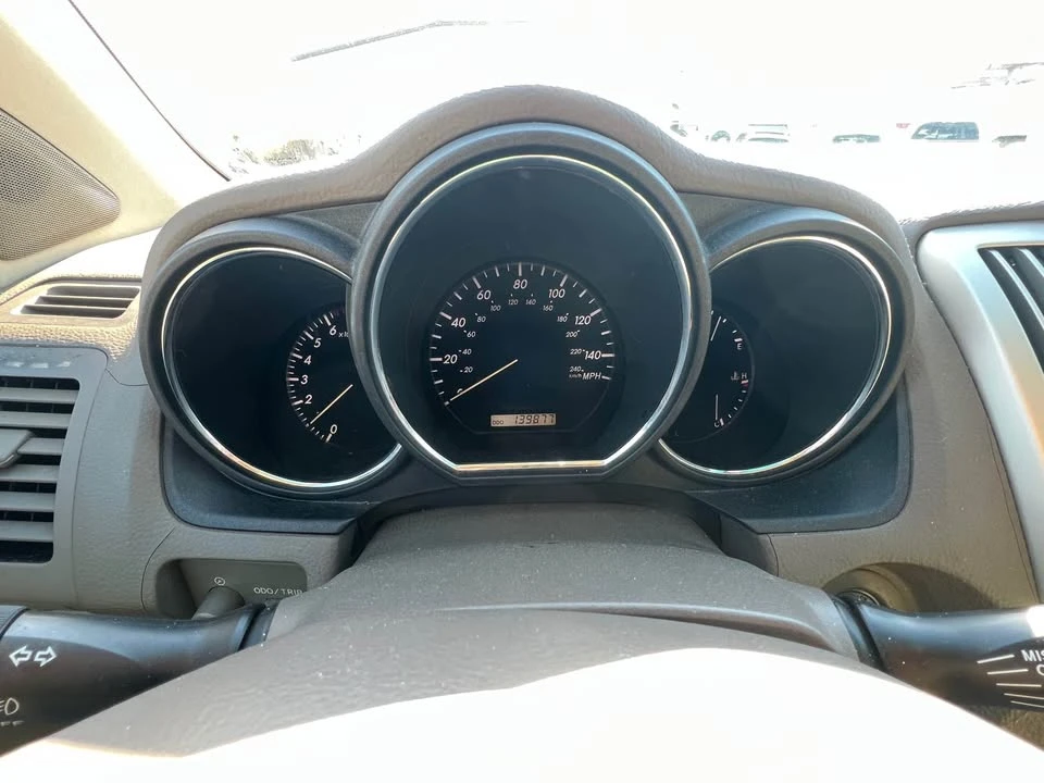 2008 Lexus RX 2nd Gen - Image 11 of 17