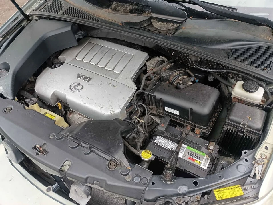 2008 Lexus RX 2nd Gen - Image 9 of 10