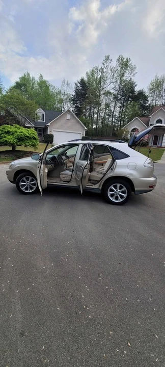 2008 Lexus RX 2nd Gen - Image 10 of 13