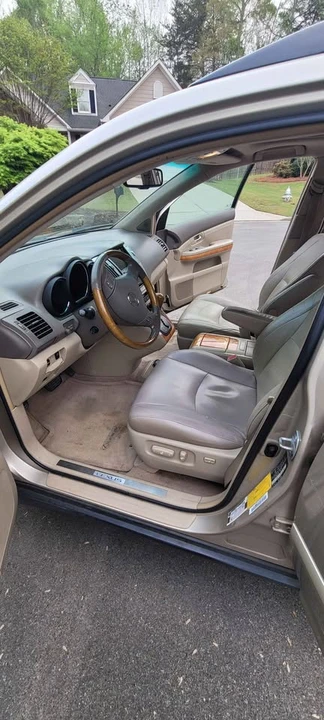 2008 Lexus RX 2nd Gen - Image 11 of 13