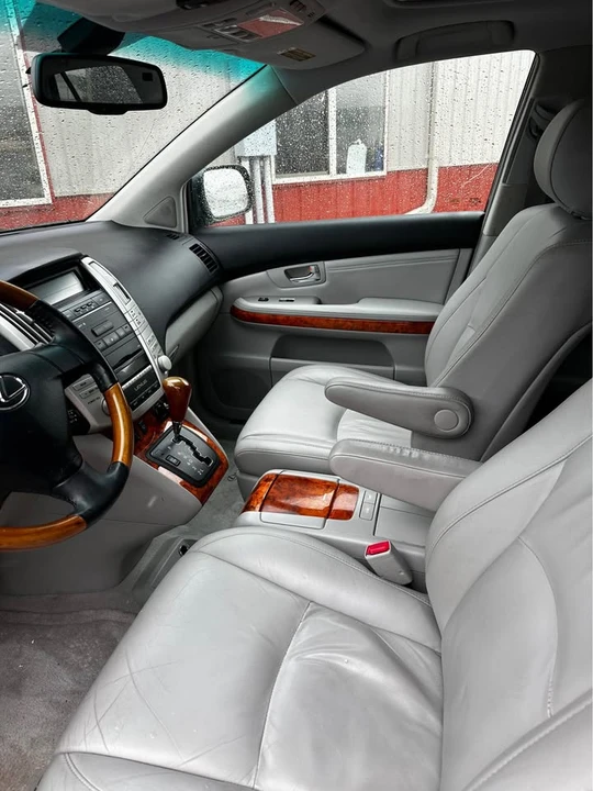 2008 Lexus RX 2nd Gen - Image 4 of 9