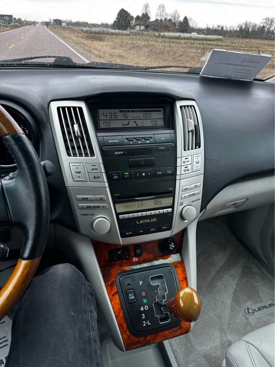 2008 Lexus RX 2nd Gen - Image 7 of 9